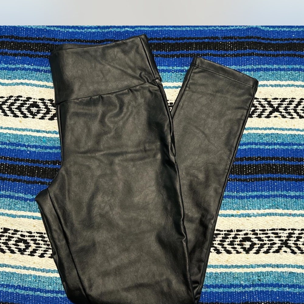 Kendall & Kylie Black Faux Leather Pants